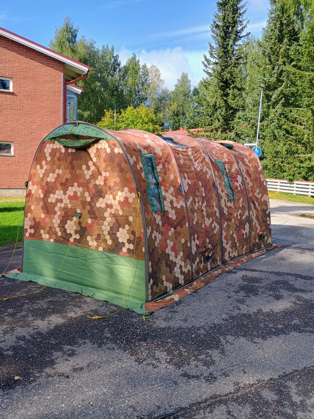 Mobiba 2 x 4 metrin telttasauna sivulta