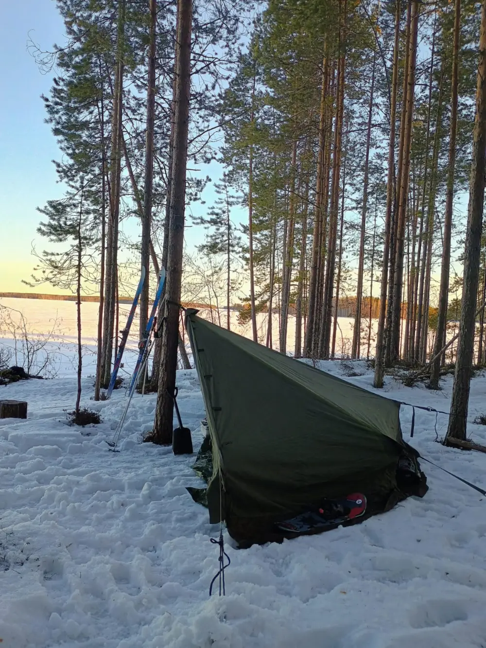 Talvileiri hiihtoreissulla